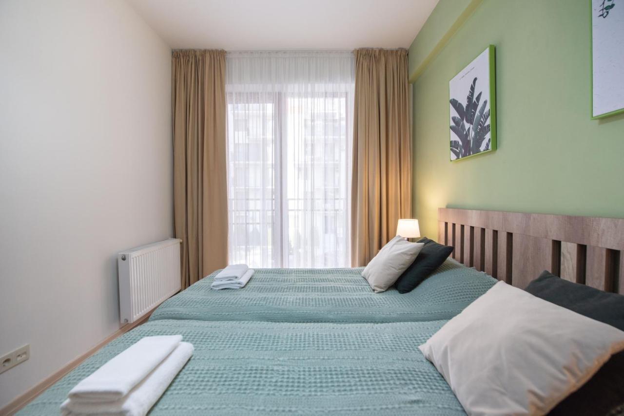 Gg Home - Cozy 2-Bedroom Apartment On Givi Kartozia Tbilisi Exterior photo